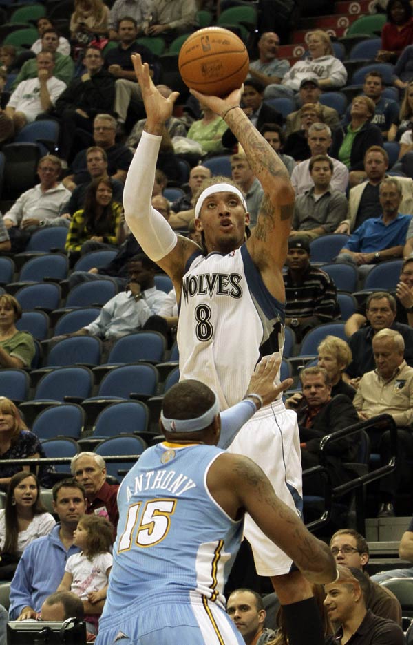 多年来在巴 多年来在巴