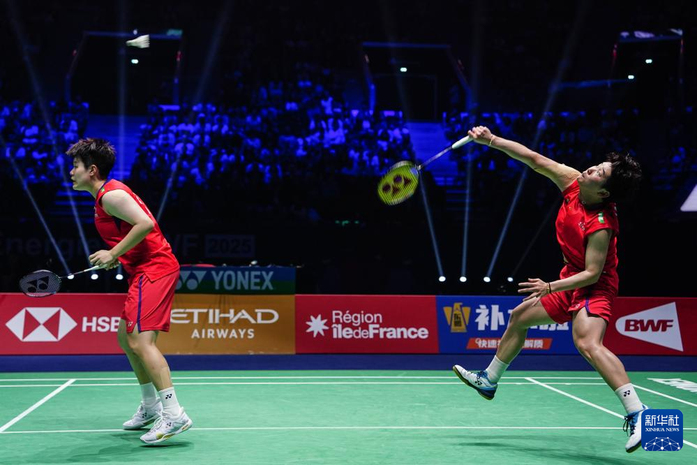 到板凳端的 到板凳端的