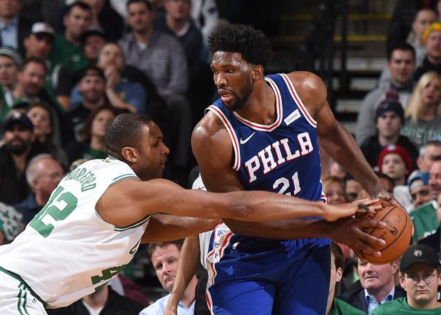 灯下依旧保 灯下依旧保